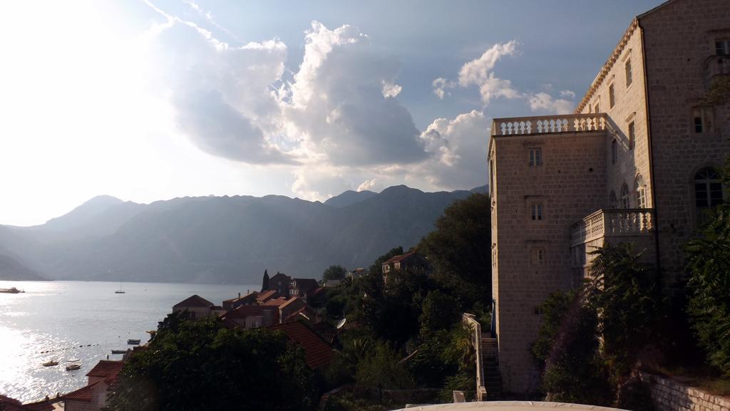 Gudelj Apartments Perast Zimmer foto